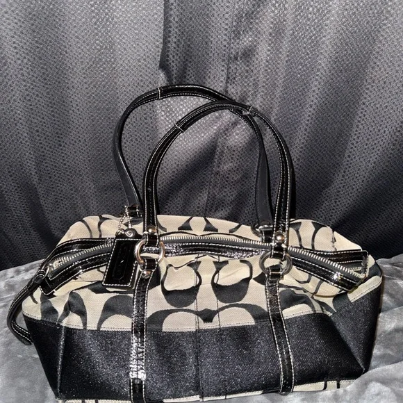 Coach 2009 bag and wallet bundle - Picture 2 of 5